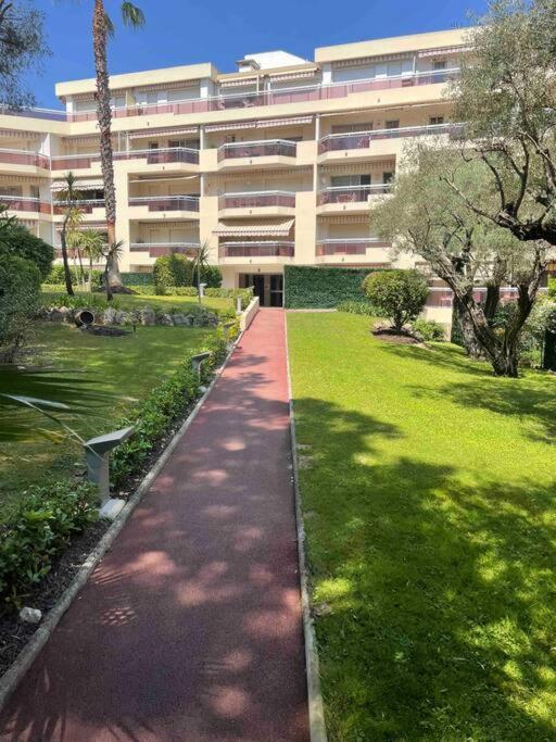 Elegant Appartement 2Pieces Piscinevue Mer Parking Vallauris Exteriör bild