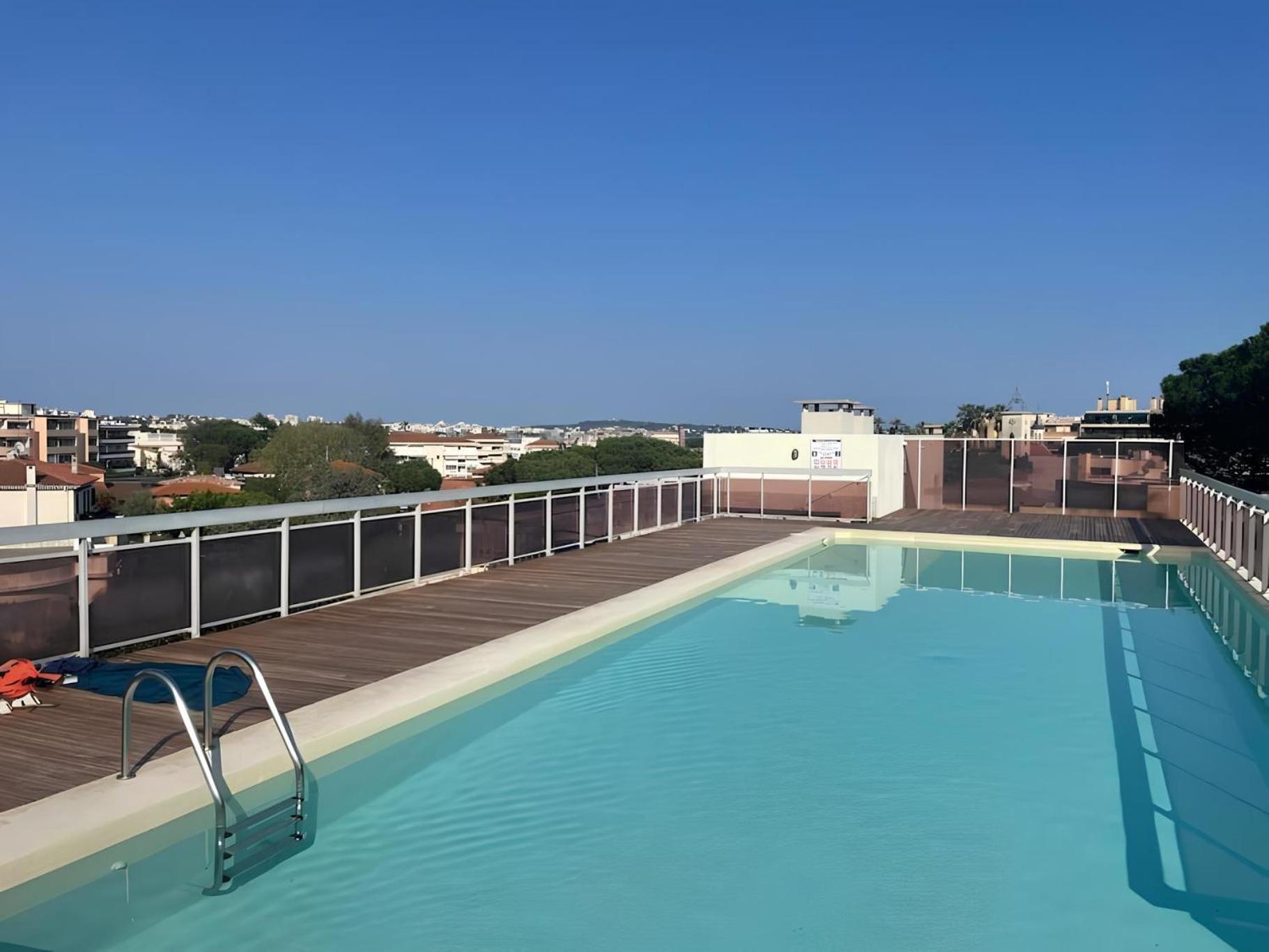 Elegant Appartement 2Pieces Piscinevue Mer Parking Vallauris Exteriör bild